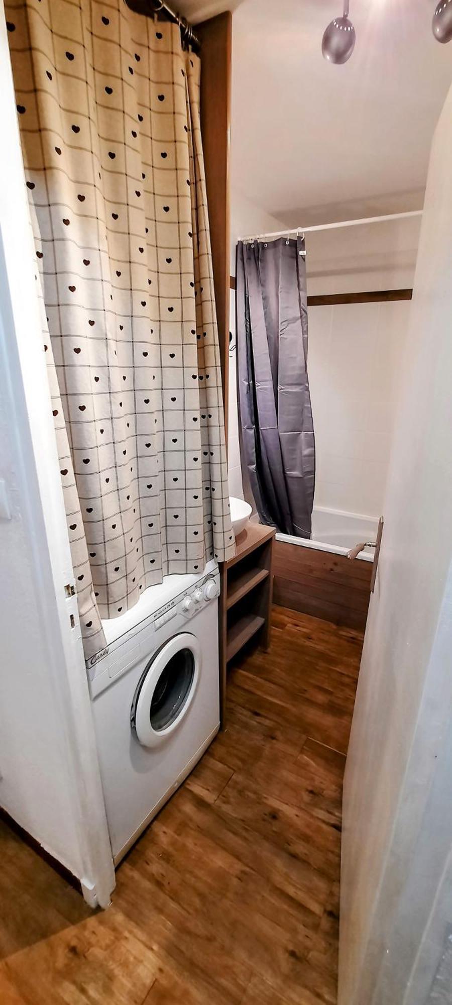 Charmant Studio Avec Balcon - Le Sauze Enchastrayes Luaran gambar
