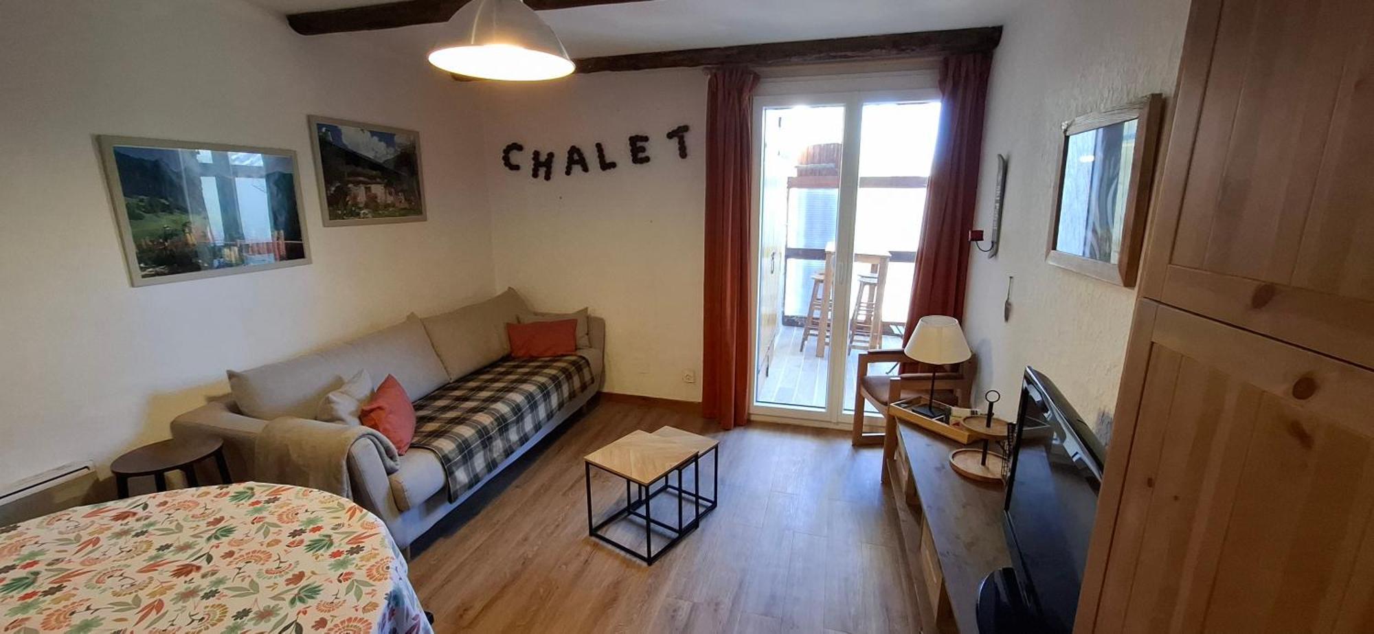 Charmant Studio Avec Balcon - Le Sauze Enchastrayes Luaran gambar